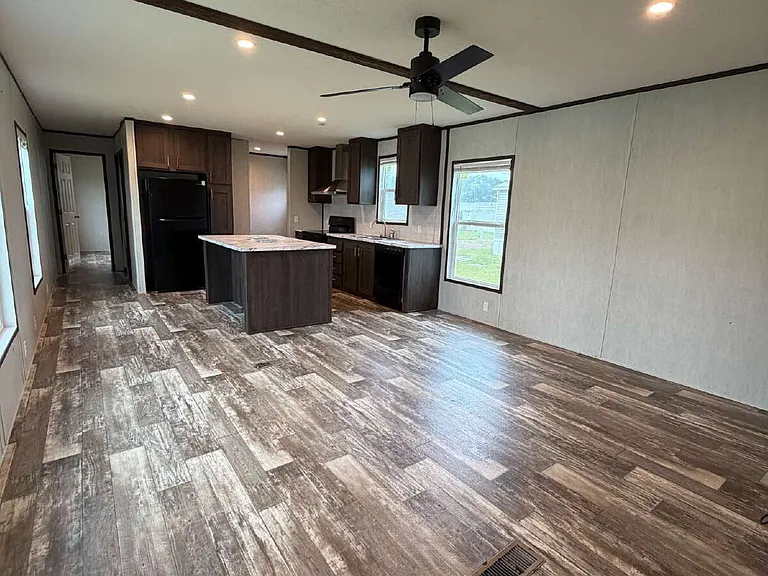1635 Johnny Murphy Rd #B9 — Photo 4
