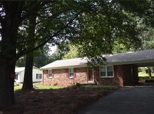 638 Hopkins Rd, Kernersville, NC 27284