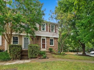 12110 Purple Sage Ct, Reston, VA 20194