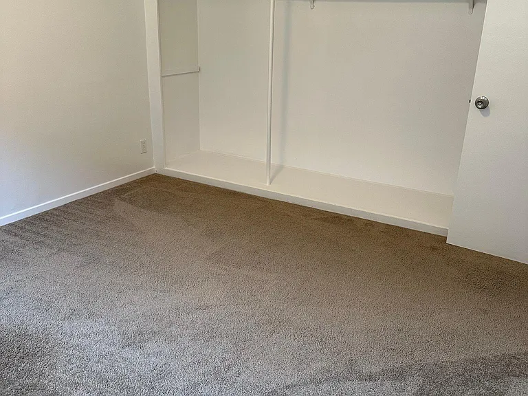 1523 Harvard St #2 — Photo 9