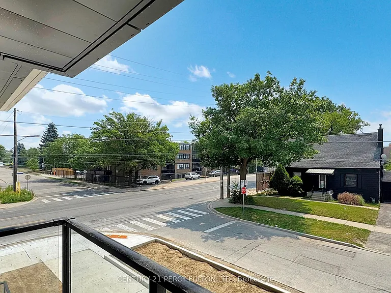 556 Marlee Ave #105 — Photo 38