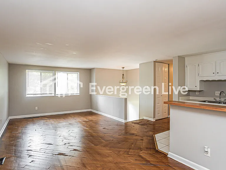 2122 Kingstree Cir — Photo 3