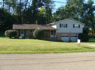 403 Oak Manor Ave NE, Massillon, OH 44646