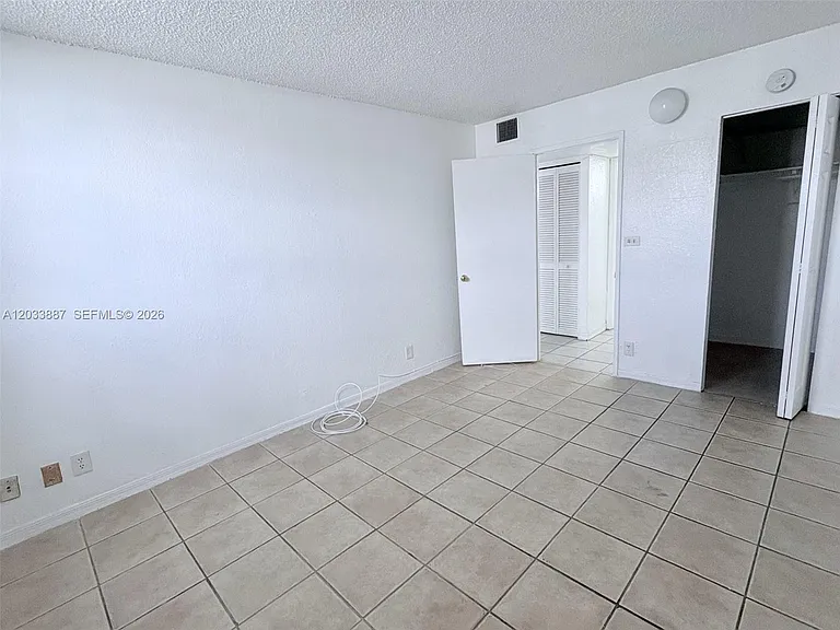 4550 NW 9th St #717E — Photo 7