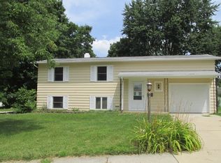 12 E Aldon Ct, Montgomery, IL 60538