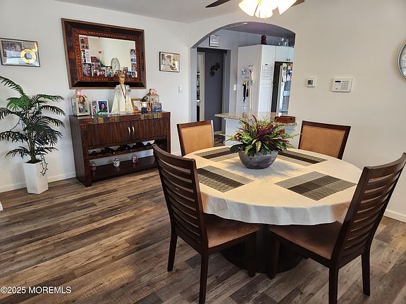 5th image of 62 Castle Harbor Drive
