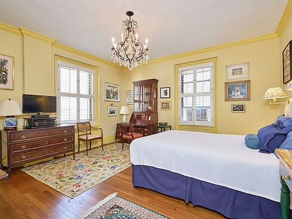 5th image of 969 Park Ave APT 6E