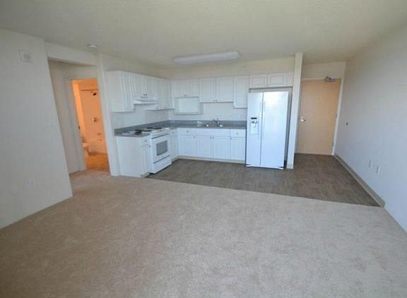 4th image of 801 South St APT 3512
