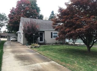 162 Forest Hill Dr, Avon Lake, OH 44012