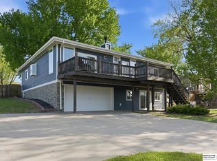 1702 Dunbar Dr, Plattsmouth, NE 68048