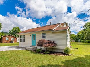 715 Lantana Ln, Clinton, TN 37716