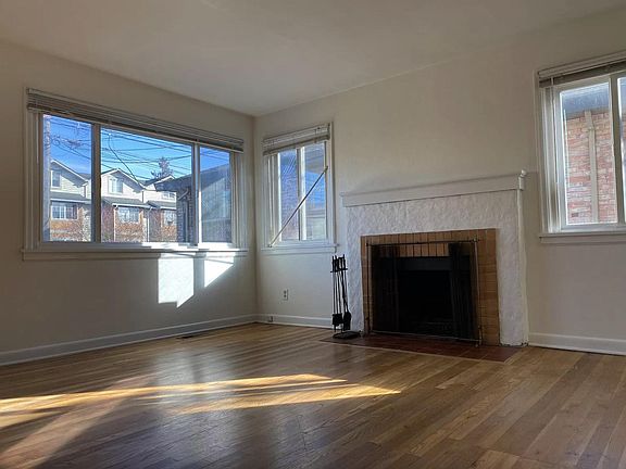 4th image of 7519 24th Ave NW #1