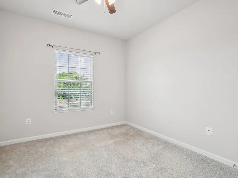 4502 Dale Creek Way — Photo 24