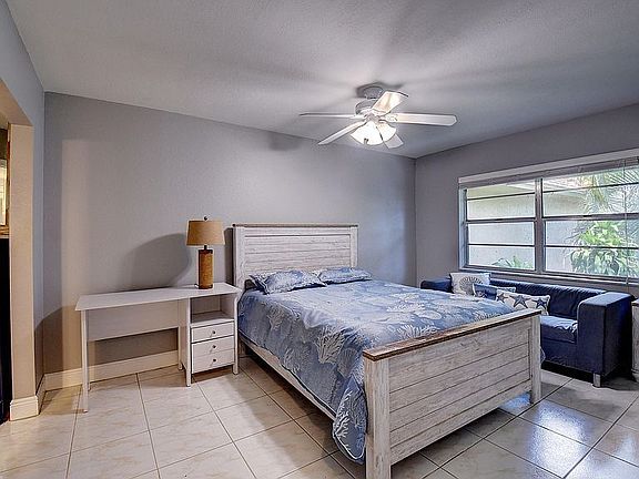 5th image of 1291 NW 13th St APT 446D