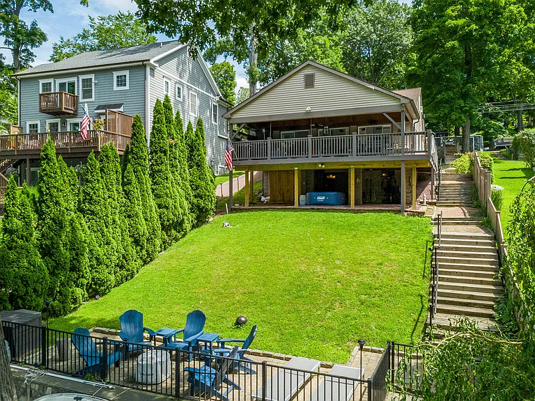 15 Moody Ln — Photo 2