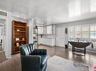 970 Palm Ave APT 218, West Hollywood, CA 90069
