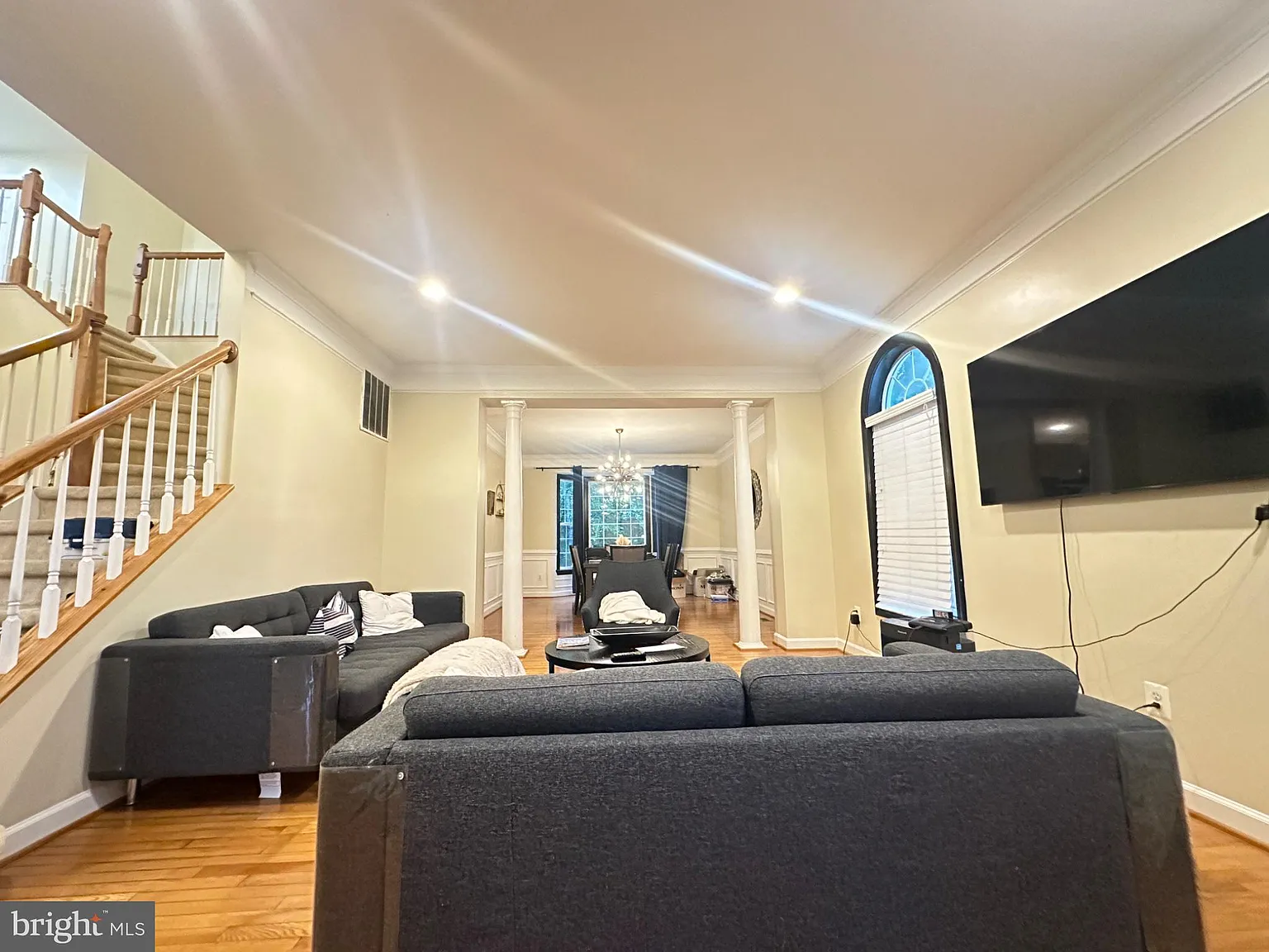 5 bed, 4.5 bath, 5995 sqft, $3,995 — Photo 4