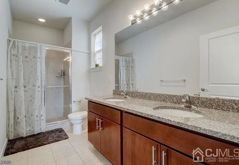 331 Pond Ln — Photo 19