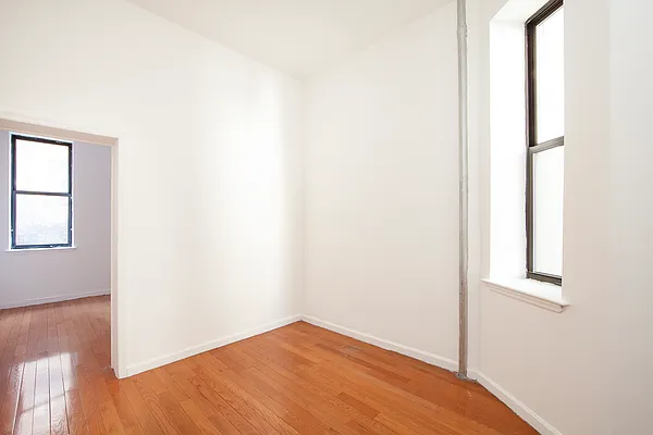 Rented by R New York | media 4