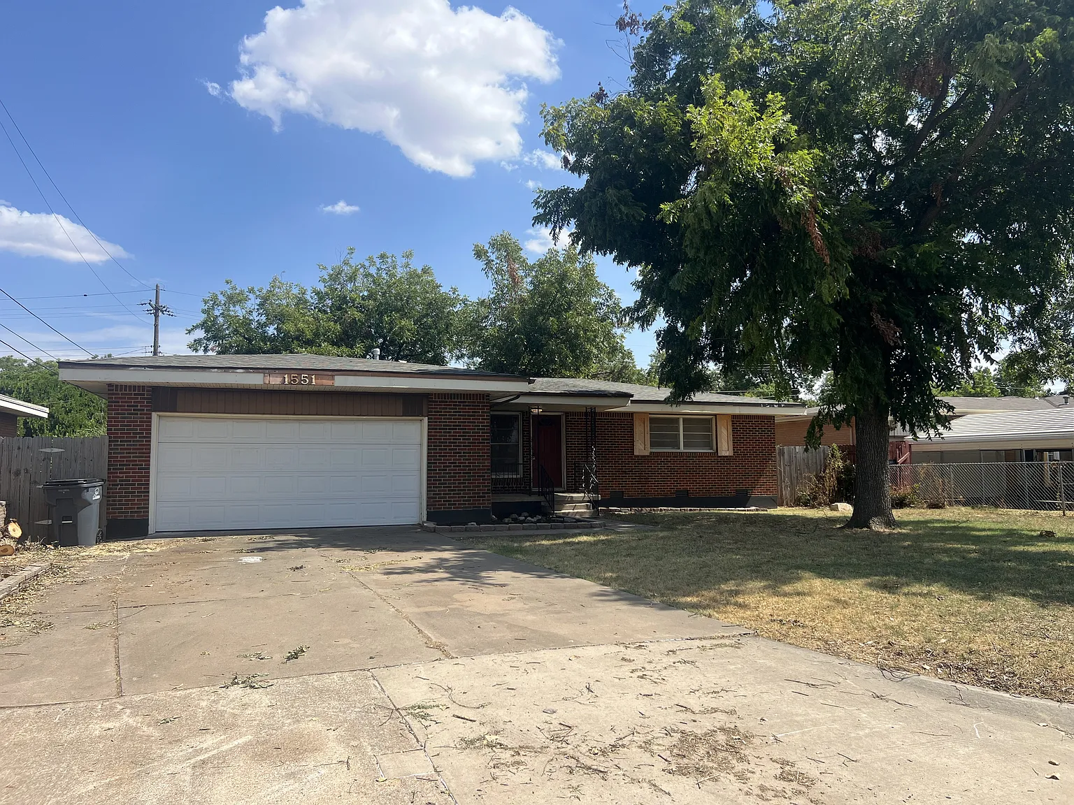 3 bed, 1371 sqft, $1,250 — Photo 2
