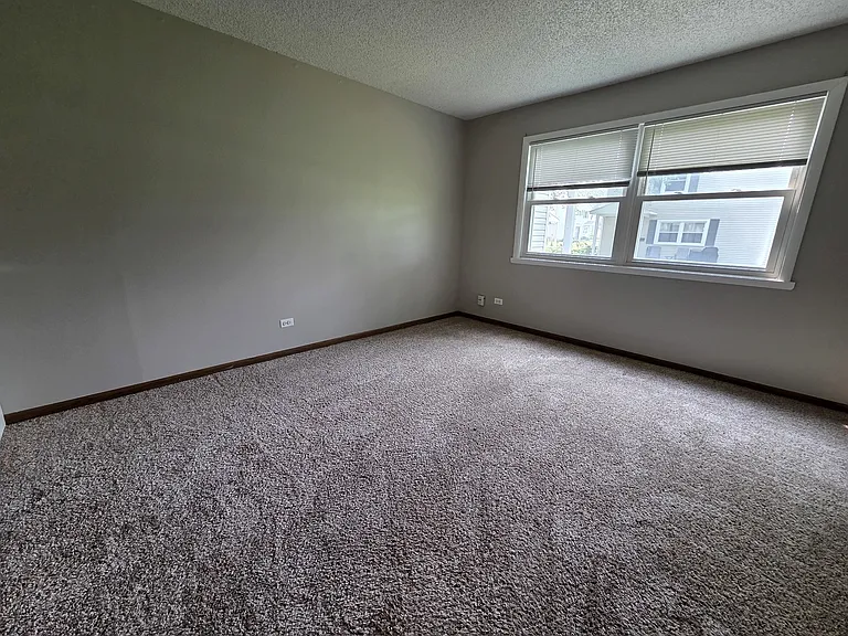 321 Joan Ct #A — Photo 10