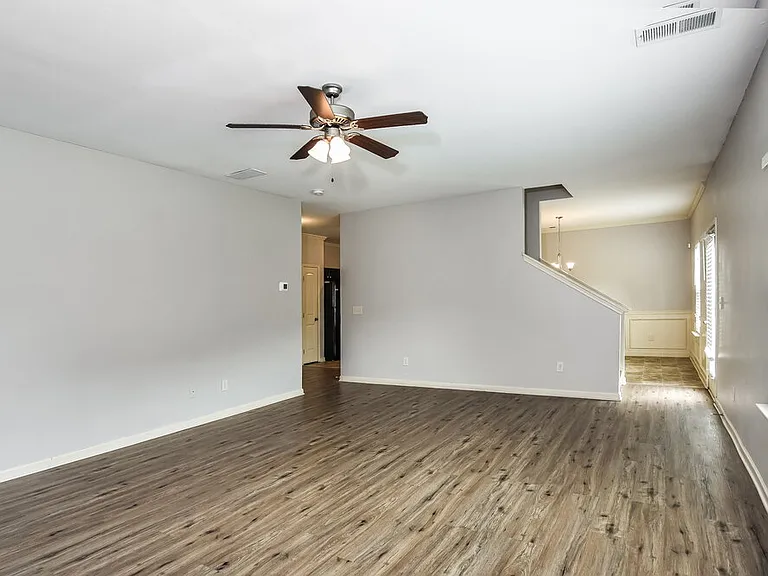 191 Camellia Way — Photo 6