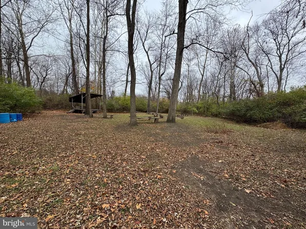 131 N Main St, Douglassville, PA 19518