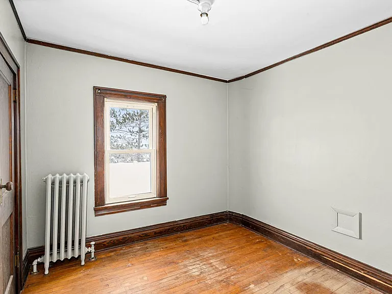 16 W 9th St — Photo 24