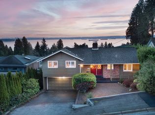 2558 Mathers Ave, West Vancouver, BC