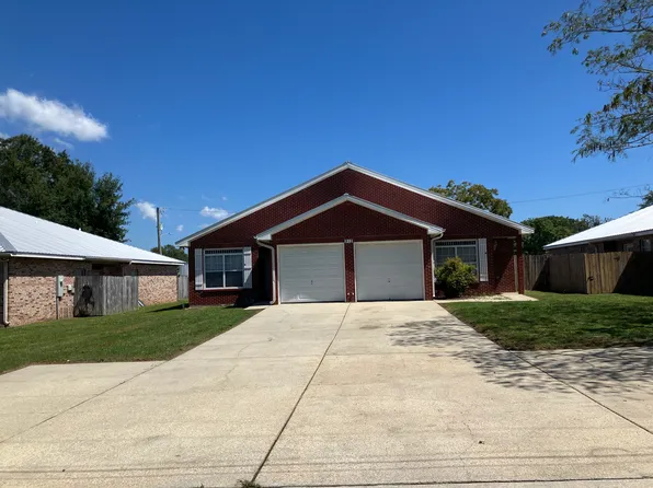 912 Singley Ave #B, Gulfport, MS 39507