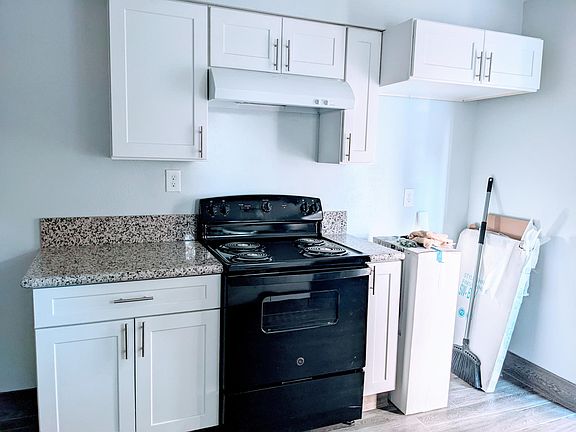 3rd image of 6237 N San Pablo Ave