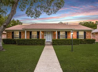 5415 Enchanted Ln, Dallas, TX 75227