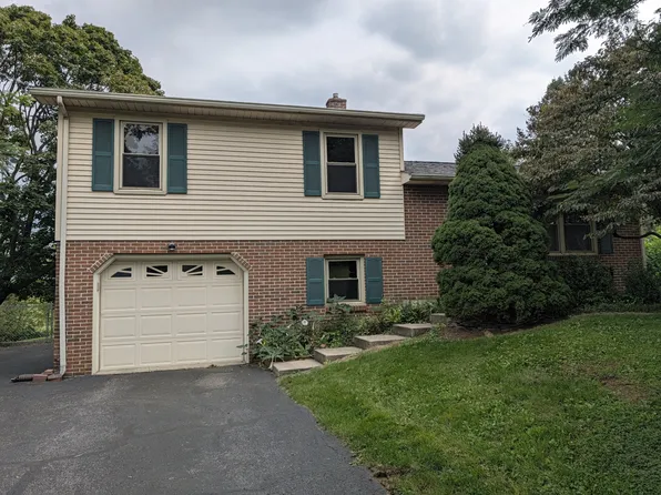335 Cornertown Rd, Chambersburg, PA 17201