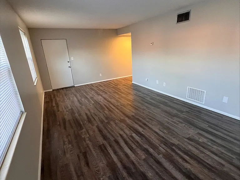 3305 Tazewell Pike — Photo 4