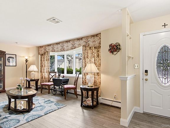 5th image of 1 Geoffrey Avenue