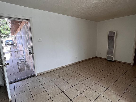 4th image of 340 Grove St SE #4