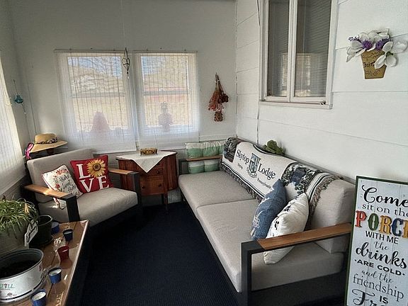 3rd image of 5690 Thompson Hill Rd