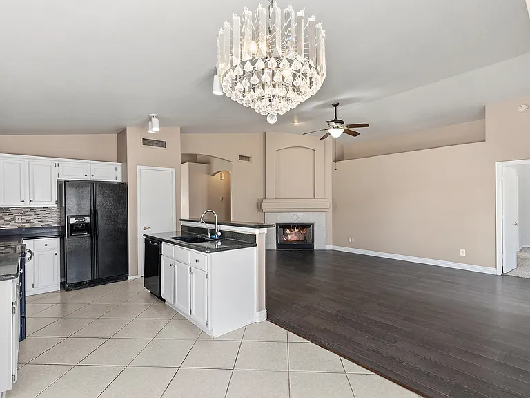 11820 S 45th St — Photo 29