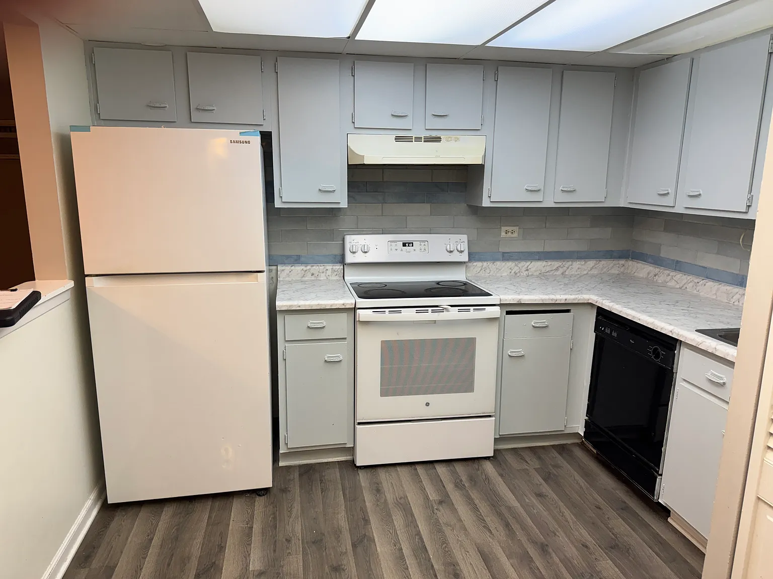 2 bed, 1.5 bath, 845 sqft, $1,850 — Photo 4