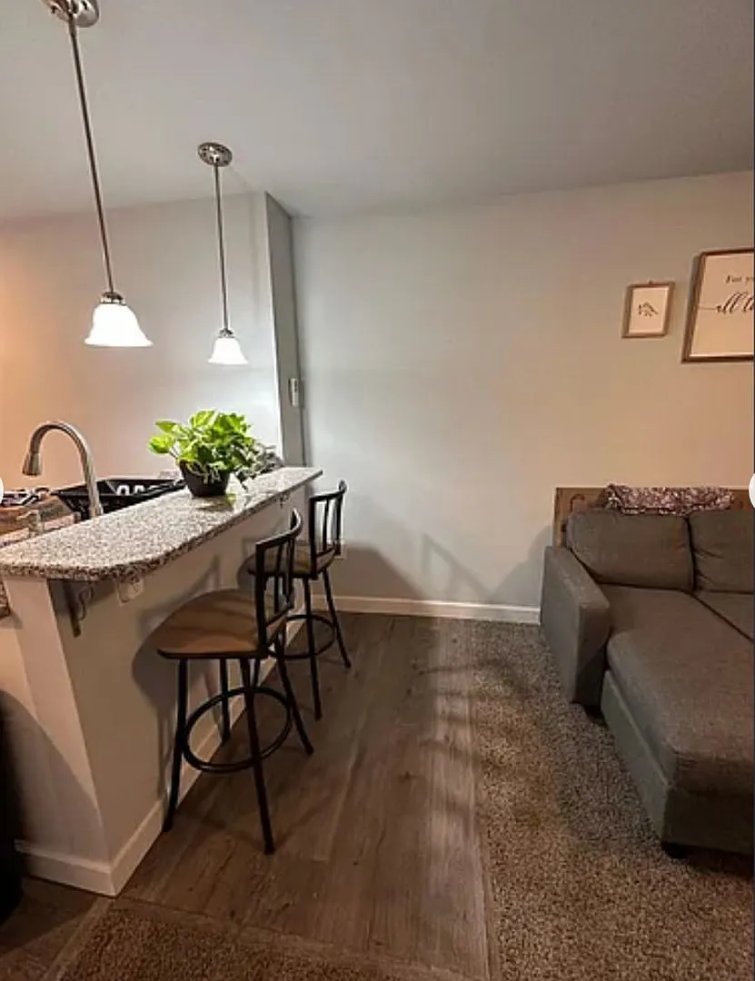 310 Amosland Road — Photo 3