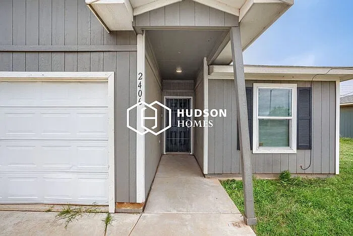 3 bed, 2.0 bath, 1028 sqft, $999 — Photo 3