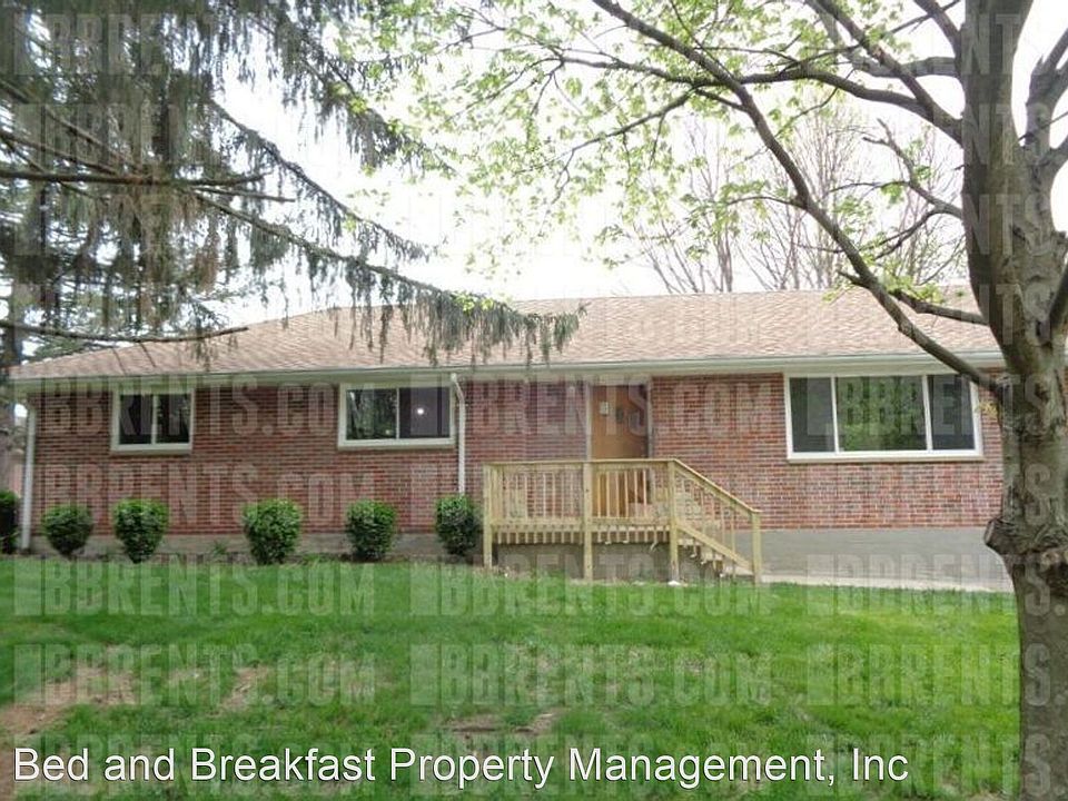 1st image of 101 Rosewood Dr