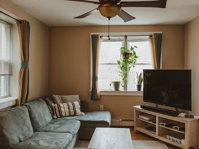 11 Atlantic St #1 — Photo 8