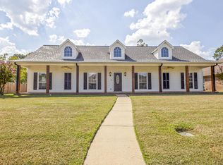 5909 Cathedral Dr, Texarkana, AR 71854
