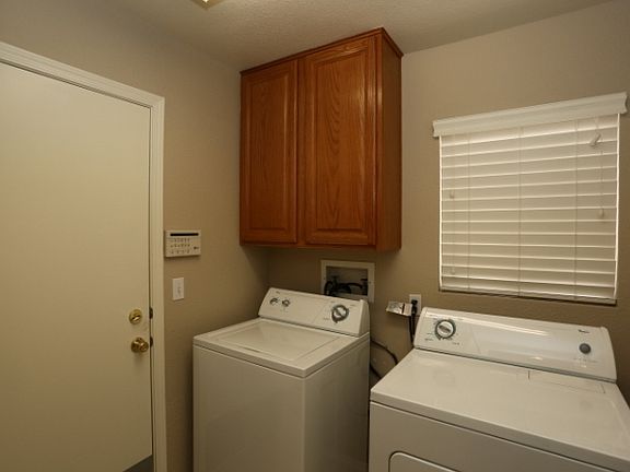 3rd image of 6915 Country Day Ln