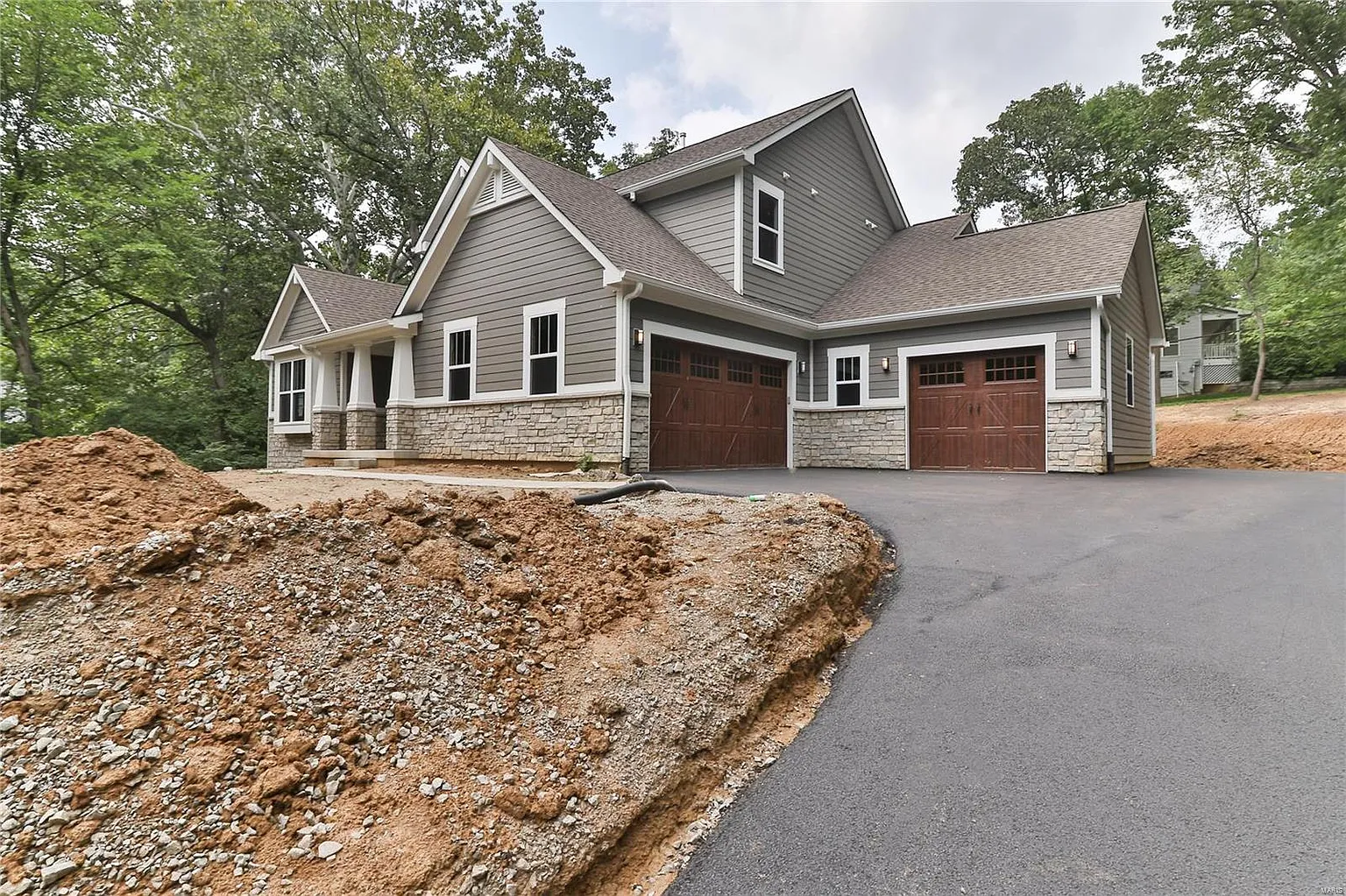 5 Colonial Hills Pkwy photo 1