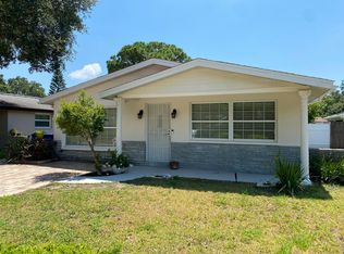 6658 Stewart Ave N, Saint Petersburg, FL 33702