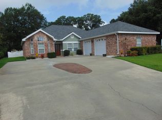 100 Touraine Cir, Lafayette, LA 70501