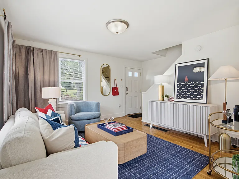 Redbank Village — Photo 2