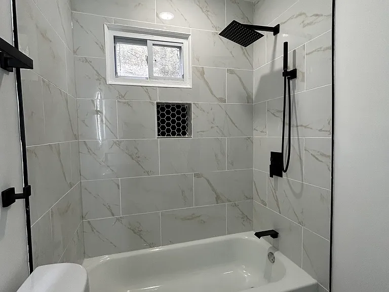 4922 Saybrook Ave — Photo 10